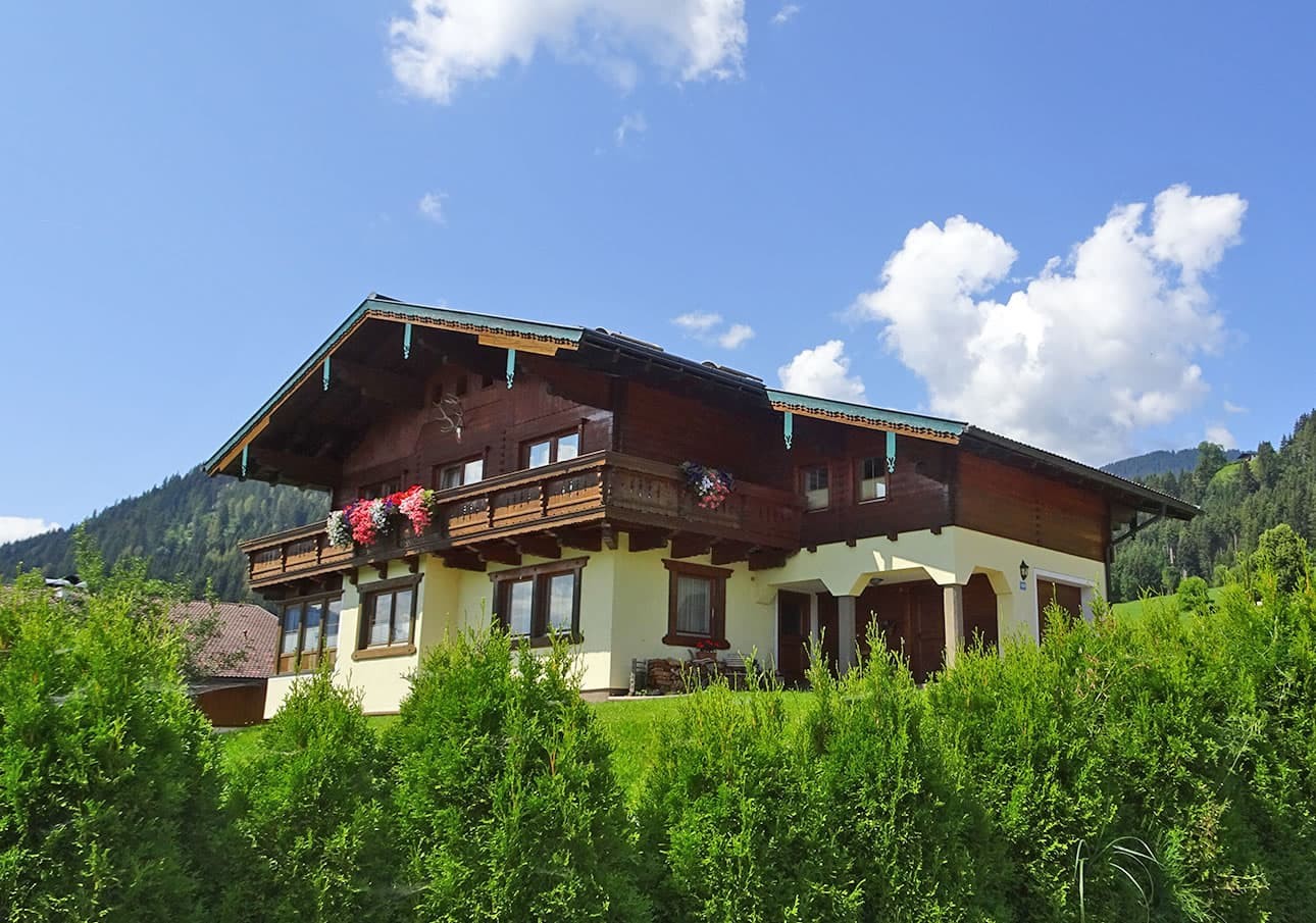 Holiday home Hubertus with panoramic view of Flachau